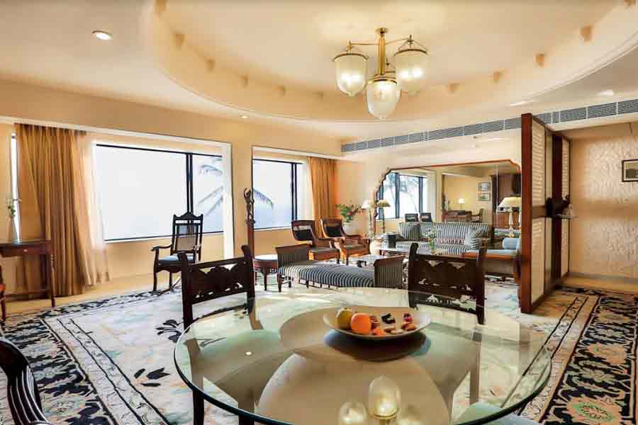 juhu beach restaurants