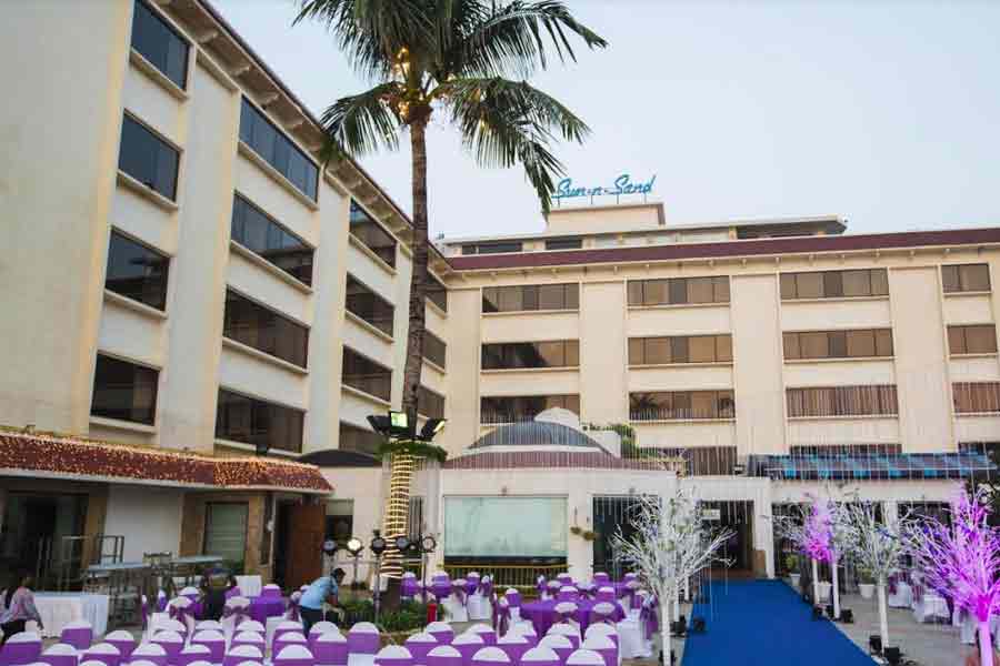 Beachfront Hotels in Juhu