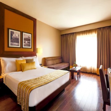 5 Star Hotels in Shirdi near Temple | Sun N Sand